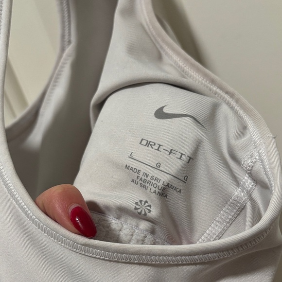Nike Women's Cream Sports Bra - Picture 5 of 5